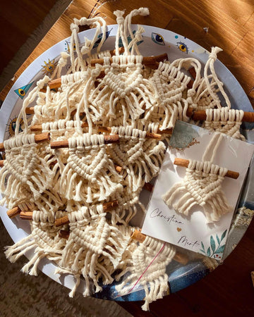 Personalized Baby Shower Favors, Macrame Keychains Favors, 1st Birthday Favors, Wedding Party Favors, Thank You Gifts, Mini Macrame Gifts